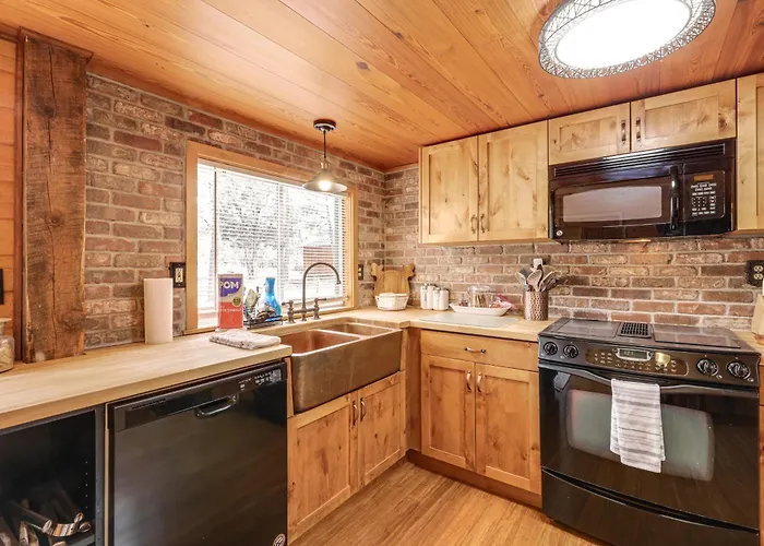 Holiday home Private Hot Tub & Fire Pit: Near Hiking *