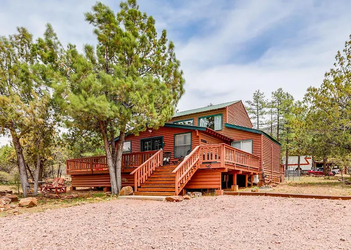 Private Hot Tub & Fire Pit: Near Hiking Holiday home Pine